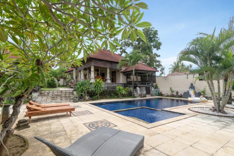 Balinese-Style-Villa-For-Sale-Close-To-Singaraja-05