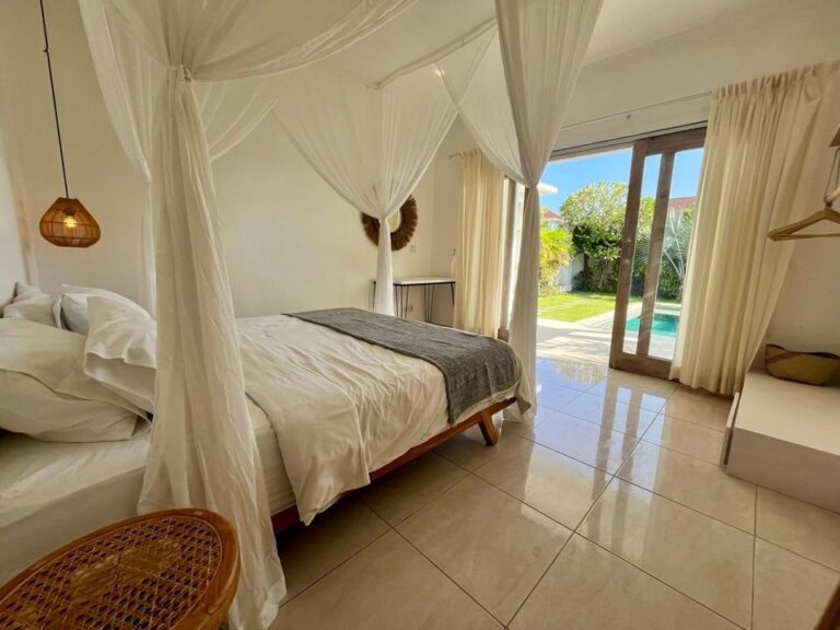 3-Bedrooms-Villa-in-the-heart-of-Canggu-Bedroom-3