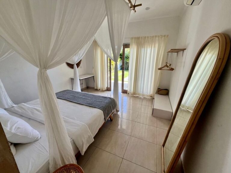 3-Bedrooms-Villa-in-the-heart-of-Canggu-Bedroom-9