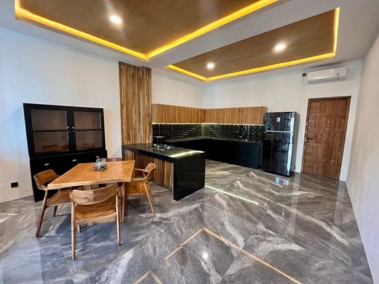 Brand-New-3-Bedrooms-Villa-in-Buduk-Leasehold-Kitchen