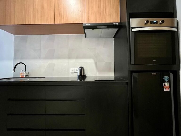 Brand-New-Apartment-For-Rent-in-the-Heart-of-Canggu-Kitchen-2