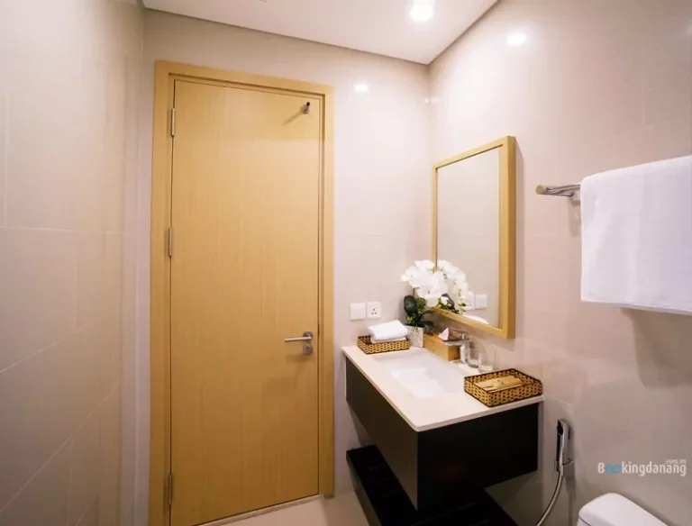 Spacious-2-Bedroom-Apartment-at-Ocean-Suites-in-Danang-Bathroom