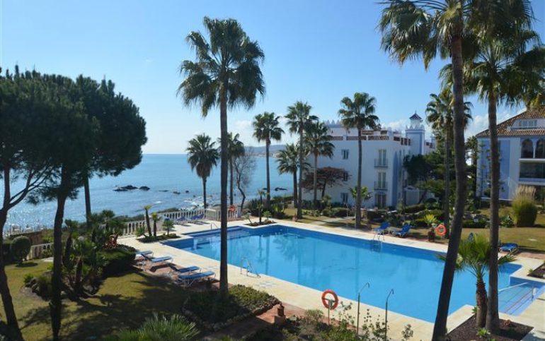 Casares-Playa-Residence-Pool-View