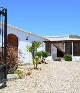 Countryside-House-For-Sale-in-Lubrin-Almeria-Spain